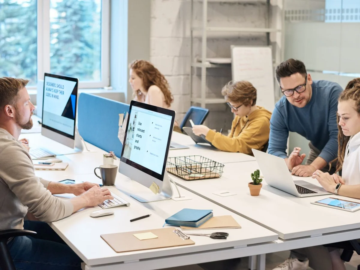 Üzleti informatikai támogatás irodai környezetben